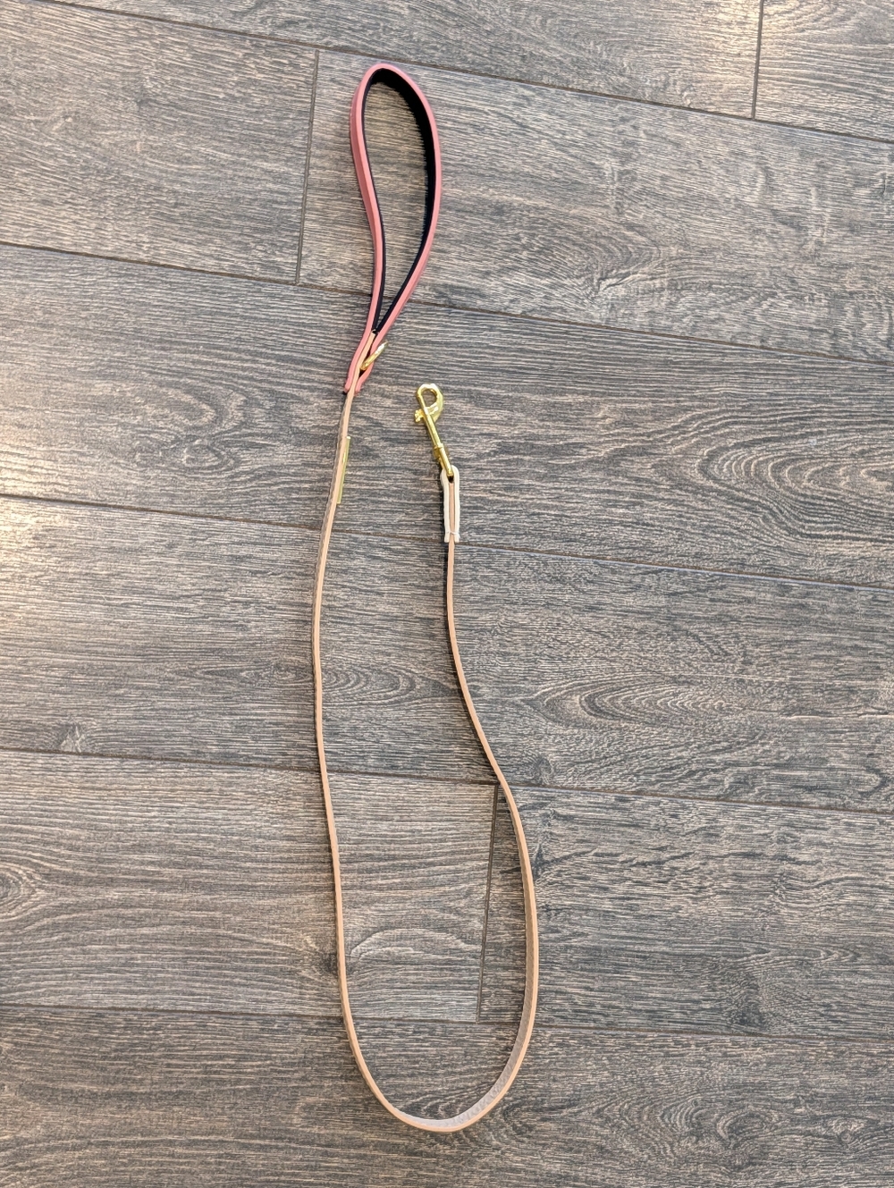 The Lola 4ft vegan leather leash by Pink Papyrus